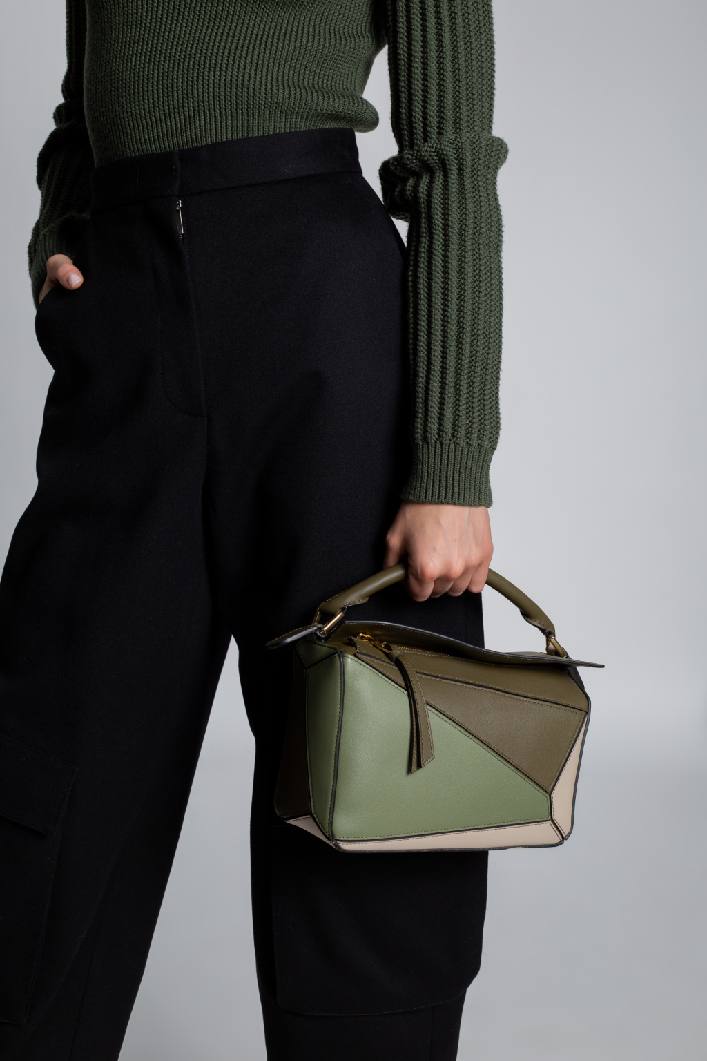 VbjdevelopmentsShops Sweden trousers with pockets loewe trousers khaki green Puzzle Small shoulder bag Loewe